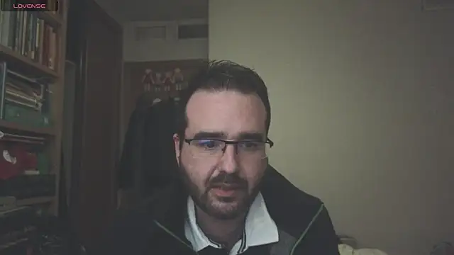 curiosillo83 online show from March 12, 2025, 3:18 pm
