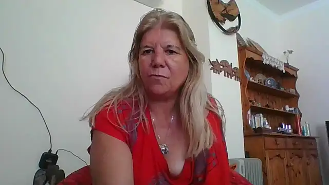 Snapshot of TrustfulVampire1 chatting on May 5, 2026, 9:50 am TrustfulVampire1 online show from May 5, 2026, 9:50 am