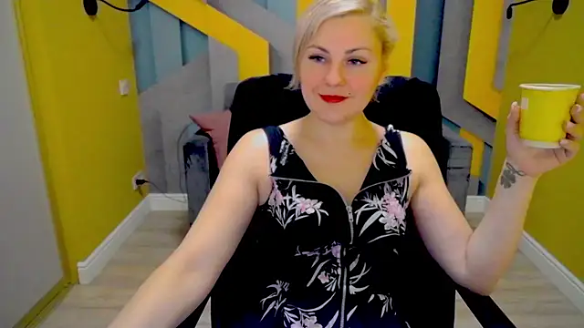Candy Long online show from December 3, 2024, 10:17 am