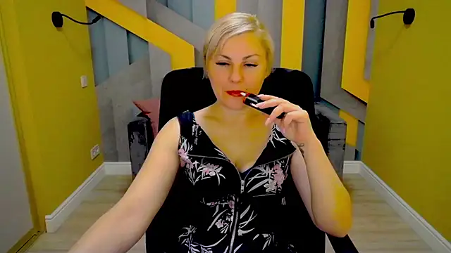 Candy Long online show from December 3, 2024, 11:57 pm