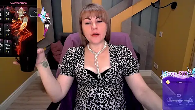 Candy Long online show from February 26, 2026, 6:34 am