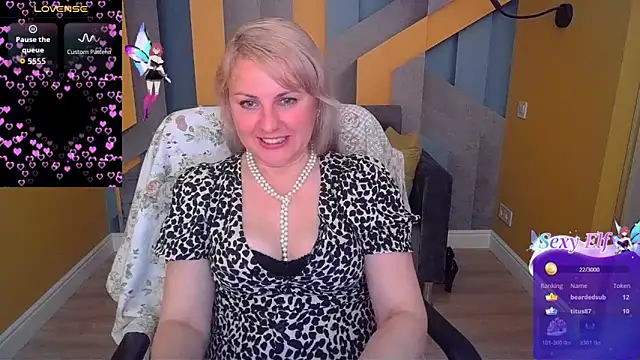 Candy Long online show from May 12, 2026, 6:54 am