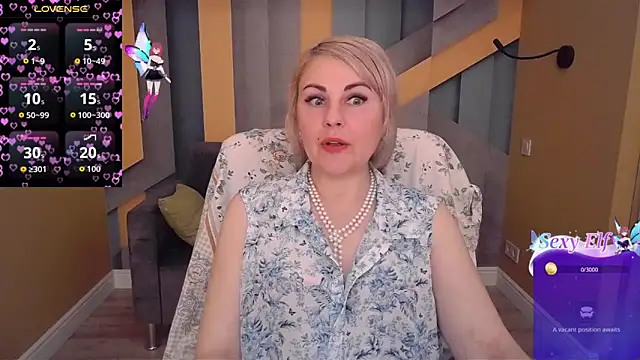 Candy Long online show from May 14, 2026, 6:47 pm