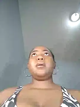 Snapshot of Sexypresh302 chatting on January 21, 2025, 9:46 am Sexypresh302 online show from January 21, 2025, 9:46 am