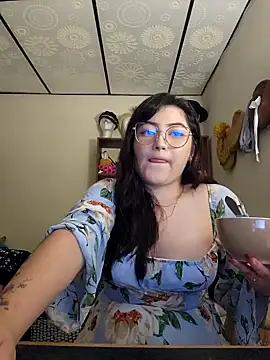 Snapshot of Sakura_0505 chatting on December 17, 2024, 12:45 am Sakura 0505 online show from December 17, 2024, 12:45 am