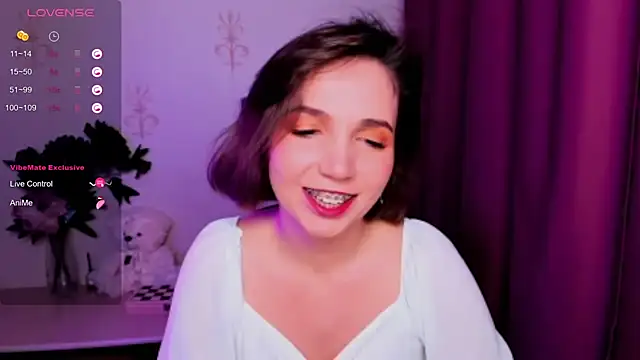 KindHazelHere  online show from November 15, 2025, 10:15 pm