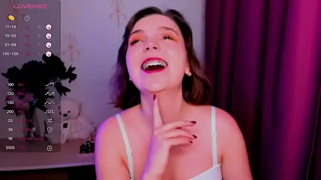 KindHazelHere  online show from November 27, 2025, 12:24 am