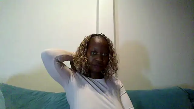 Hardnipples8 online show from May 4, 2026, 11:01 pm