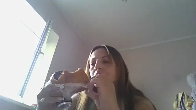 ShawnaAdams online show from September 15, 2025, 3:45 pm