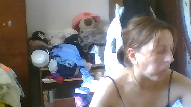 Snapshot of ShawnaAdams chatting on July 1, 2026, 12:51 pm ShawnaAdams online show from July 1, 2026, 12:51 pm