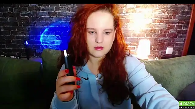 FlowerOfFreedom  online show from December 19, 2025, 4:30 am