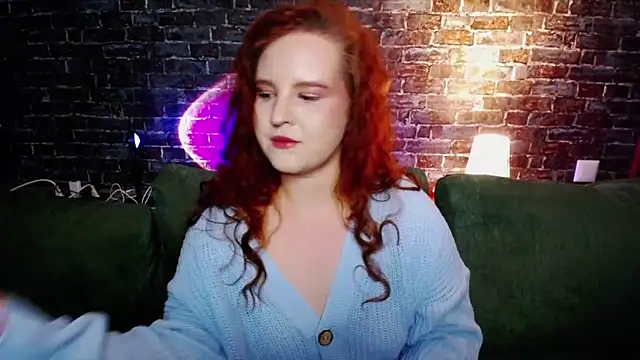 FlowerOfFreedom  online show from December 21, 2025, 2:35 pm