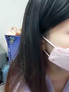 Lu Nana online show from December 4, 2024, 6:06 pm
