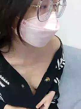 Lu Nana online show from December 9, 2024, 2:56 am