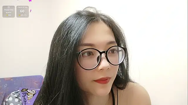 Lu Nana online show from December 1, 2025, 7:02 am