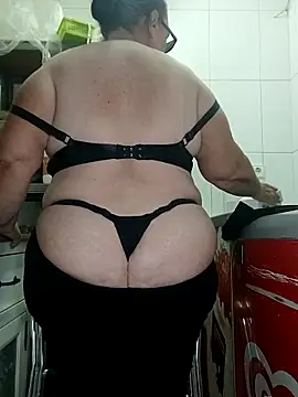 eroticjessitop online show from June 12, 2026, 9:03 pm