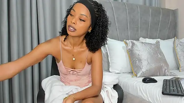 Snapshot of thee_sexy_goddess chatting on September 16, 2025, 3:07 am thee sexy goddess online show from September 16, 2025, 3:07 am