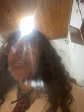  nickypurple  online show from January 24, 2025, 1:24 am