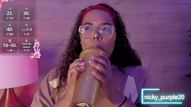  nickypurple  online show from January 29, 2025, 12:13 pm