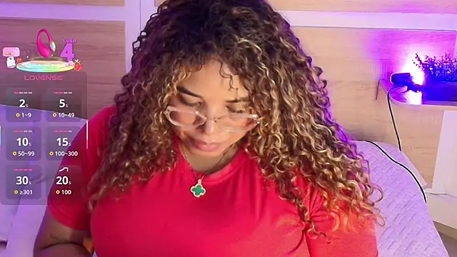  nickypurple  online show from October 17, 2025, 7:05 pm