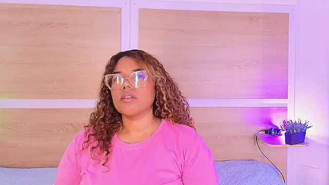  nickypurple  online show from April 23, 2026, 6:32 pm