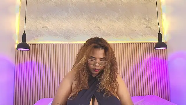  nickypurple  online show from June 30, 2026, 1:12 pm