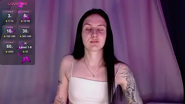 NiaEllis online show from March 20, 2025, 11:02 pm