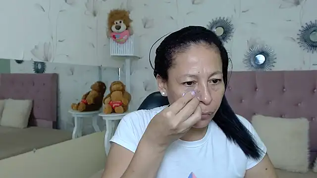 mature martina online show from January 21, 2025, 9:46 pm
