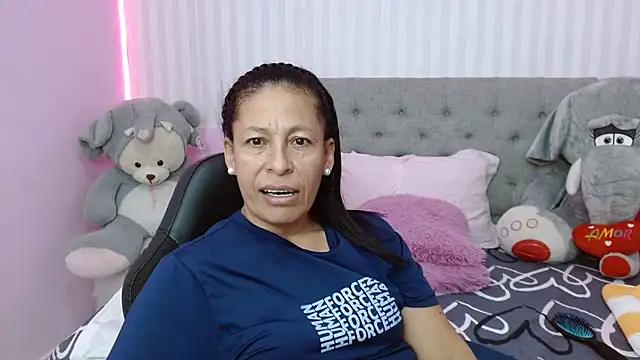 mature martina online show from January 28, 2025, 1:39 am