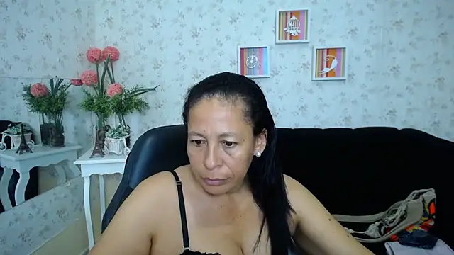 mature martina online show from February 18, 2025, 2:16 am