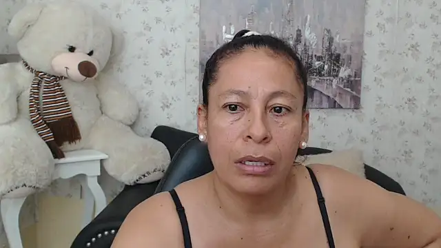mature martina online show from April 30, 2026, 10:54 am