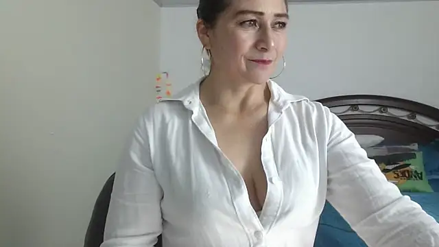 ruby-milf1 online show from December 18, 2024, 9:40 pm
