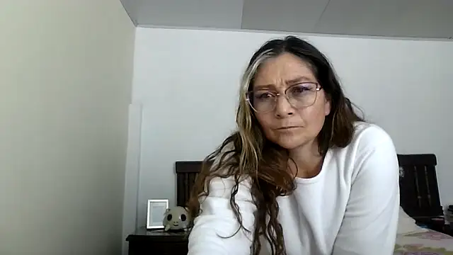 ruby-milf1 online show from September 8, 2025, 11:37 pm