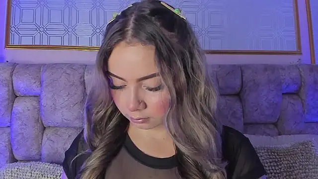 AnnyLopezz  online show from February 1, 2025, 3:52 am