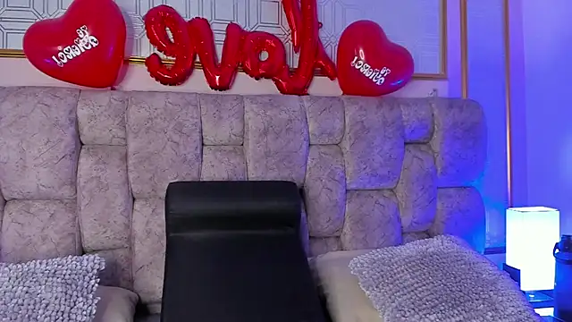 AnnyLopezz  online show from February 18, 2025, 3:42 am