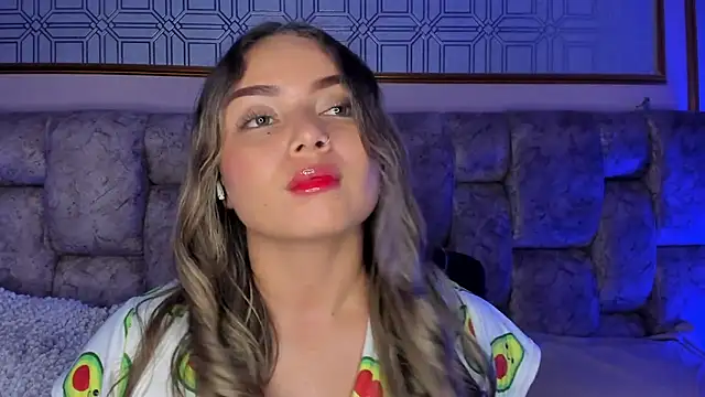 AnnyLopezz  online show from March 13, 2025, 9:43 am