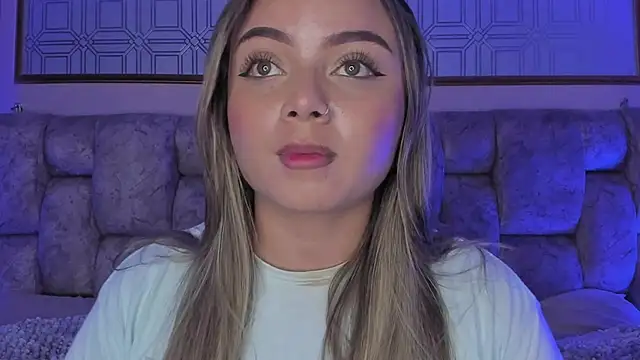 AnnyLopezz  online show from March 20, 2025, 7:03 am