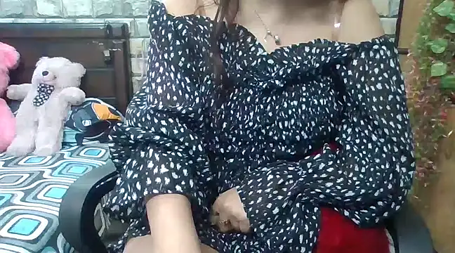 Snapshot of Sexy_iknoor chatting on January 6, 2025, 7:31 am Sexy iknoor online show from January 6, 2025, 7:31 am