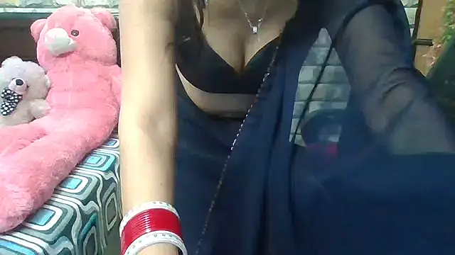Snapshot of Sexy_iknoor chatting on January 12, 2025, 7:53 am Sexy iknoor online show from January 12, 2025, 7:53 am