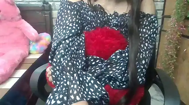 Snapshot of Sexy_iknoor chatting on January 18, 2025, 11:00 am Sexy iknoor online show from January 18, 2025, 11:00 am