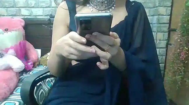 Snapshot of Sexy_iknoor chatting on February 8, 2025, 4:57 am Sexy iknoor online show from February 8, 2025, 4:57 am