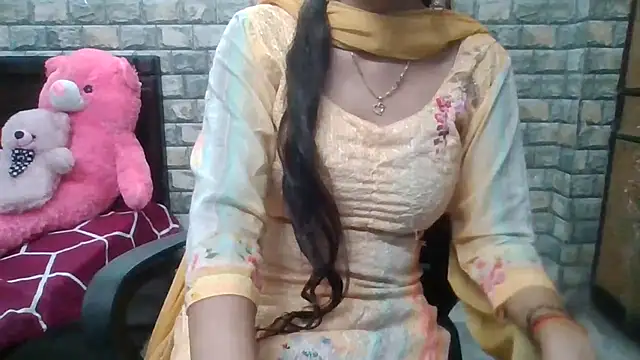 Snapshot of Sexy_iknoor chatting on September 28, 2025, 4:40 am Sexy iknoor online show from September 28, 2025, 4:40 am