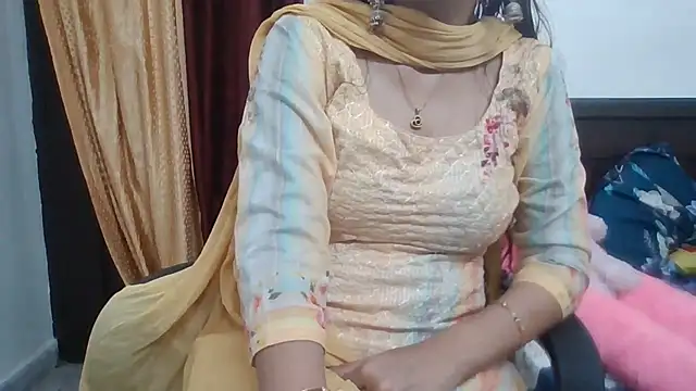 Sexy iknoor online show from July 26, 2026, 5:48 am