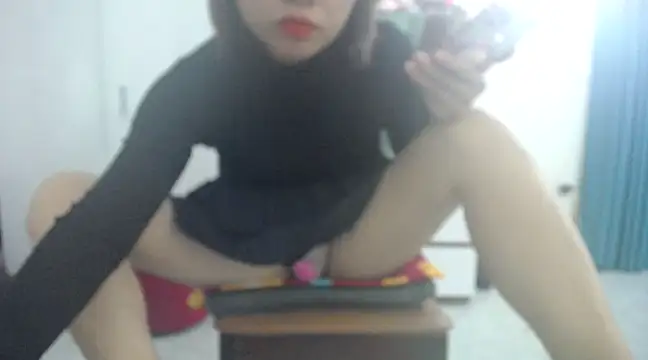 Snapshot of Selina_Sweet chatting on February 27, 2025, 6:07 am Selina Sweet online show from February 27, 2025, 6:07 am