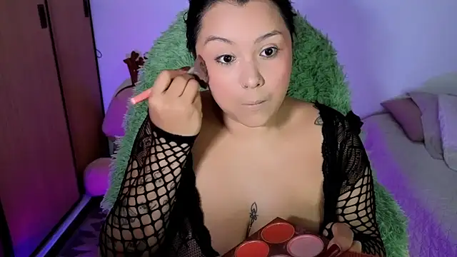 bigbooty-30 online show from December 5, 2024, 8:22 am