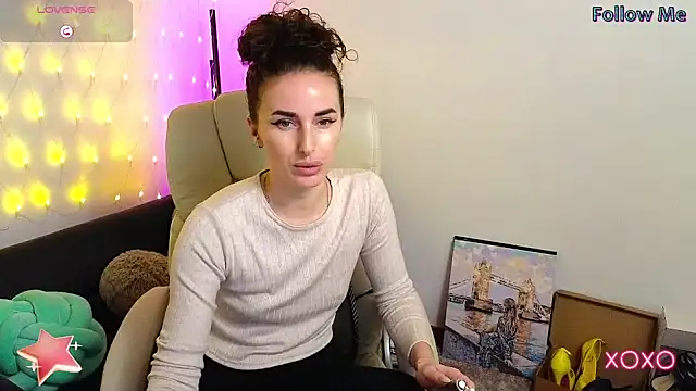 xx adrihanna xx online show from January 28, 2025, 4:19 pm