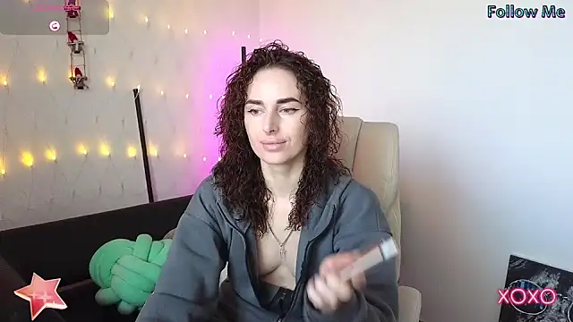 xx adrihanna xx online show from February 7, 2025, 6:45 am