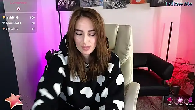 xx adrihanna xx online show from March 4, 2025, 8:05 pm