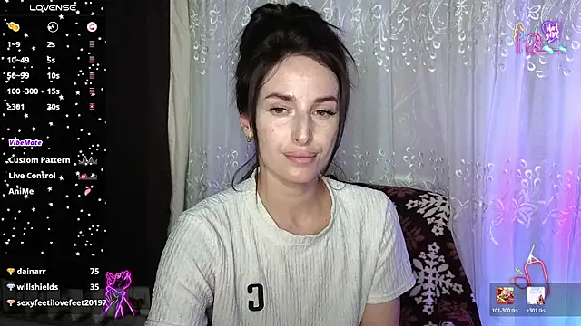 xx adrihanna xx online show from May 8, 2026, 6:24 pm