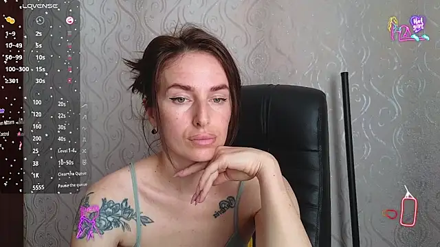 xx adrihanna xx online show from June 10, 2026, 5:50 am